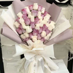 B&BA Grand 50 Rose Bouquet