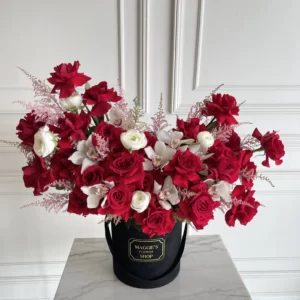 B&BA Reflexed Rose Box